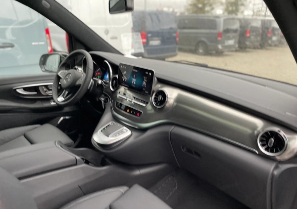 Mercedes-Benz Klasa V cena 429000 przebieg: 29000, rok produkcji 2023 z Błonie małe 232
